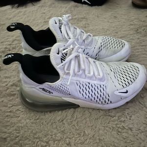 Nike air max 270- white